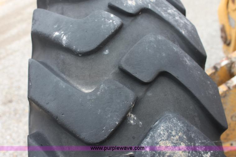 image for item E4315 Champion 720A Series IV articulated motor grader