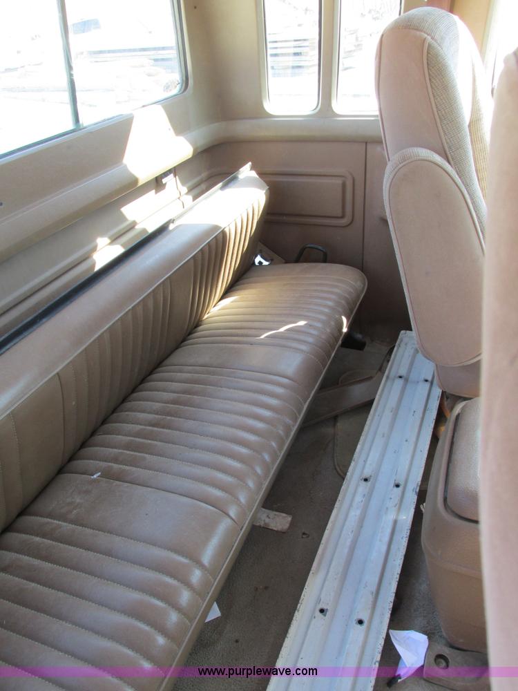 image for item E5025 1990 Ford F250 XLT Lariat SuperCab pickup truck