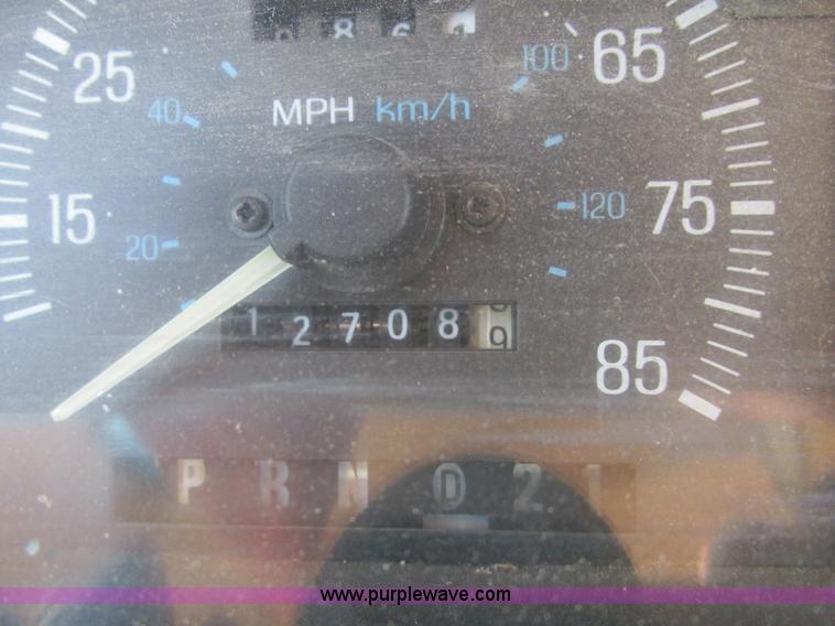 image for item E5025 1990 Ford F250 XLT Lariat SuperCab pickup truck