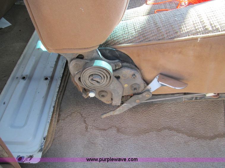 image for item E5025 1990 Ford F250 XLT Lariat SuperCab pickup truck