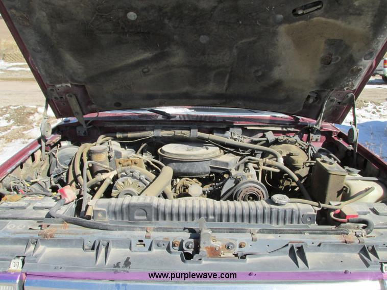 image for item E5026 1989 Ford F250 XLT Lariat SuperCab pickup truck