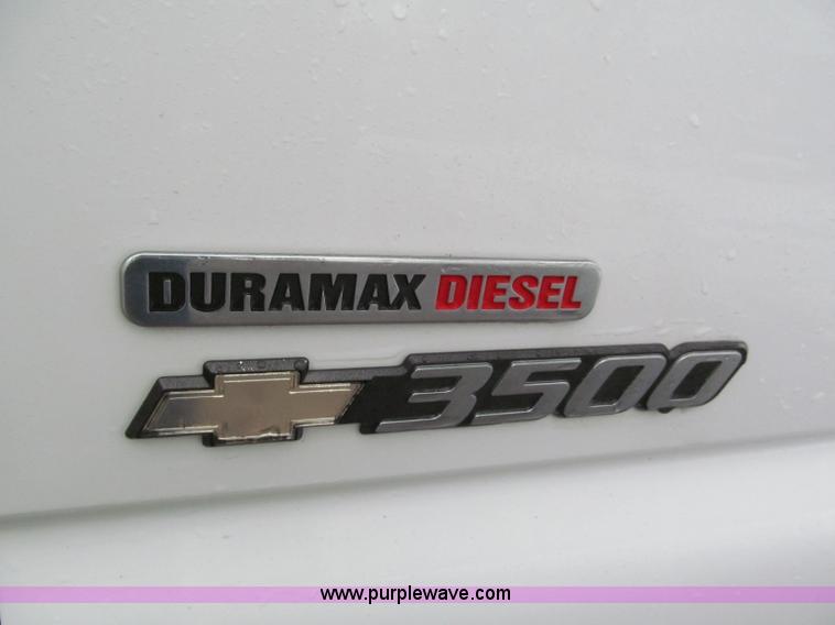 image for item E5882 2005 Chevrolet Silverado 3500 service truck