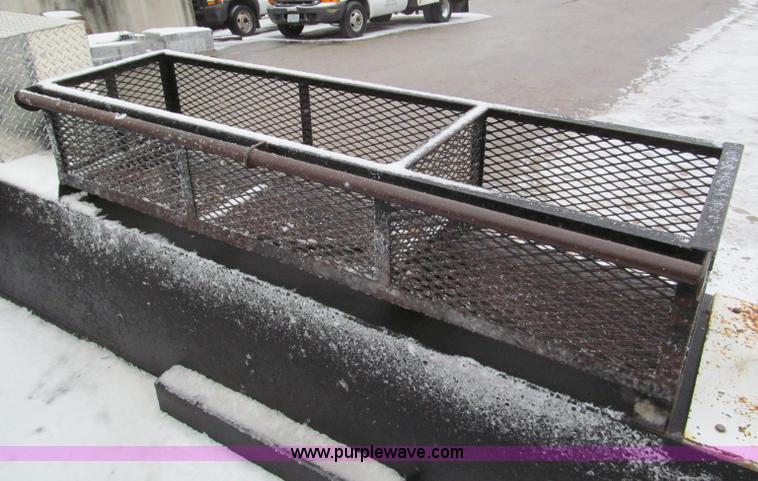 image for item E5882 2005 Chevrolet Silverado 3500 service truck