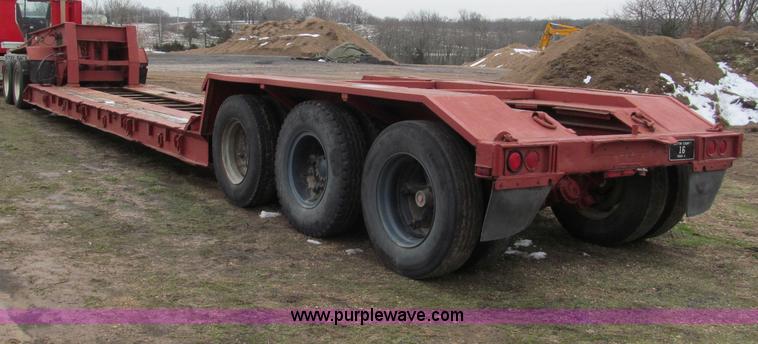 image for item E5921 1976 Trailbec FB600-DE detatch triple axle low boy trailer