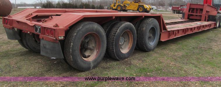 image for item E5921 1976 Trailbec FB600-DE detatch triple axle low boy trailer