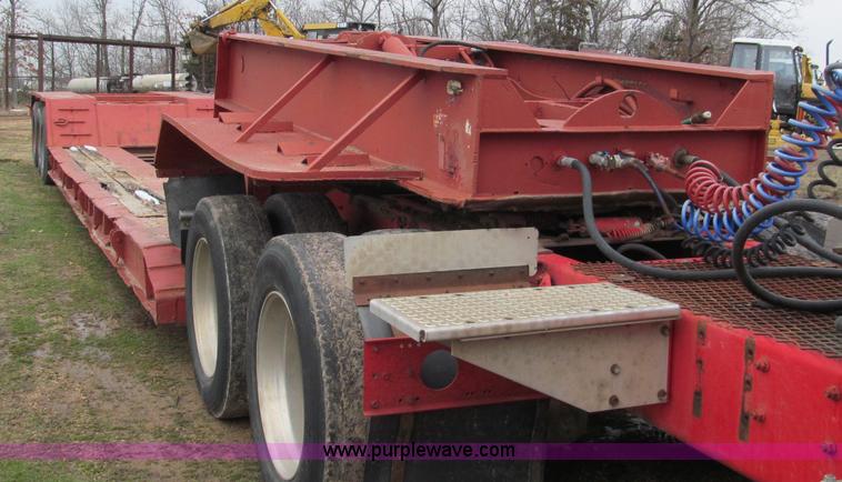 image for item E5921 1976 Trailbec FB600-DE detatch triple axle low boy trailer