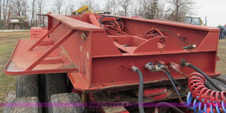 image for item E5921 1976 Trailbec FB600-DE detatch triple axle low boy trailer