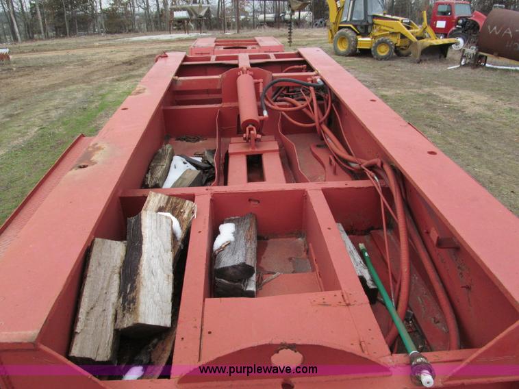 image for item E5921 1976 Trailbec FB600-DE detatch triple axle low boy trailer