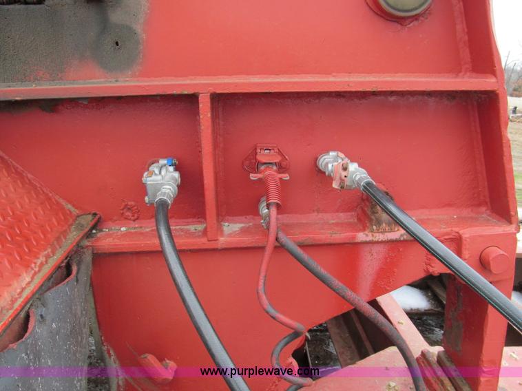 image for item E5921 1976 Trailbec FB600-DE detatch triple axle low boy trailer