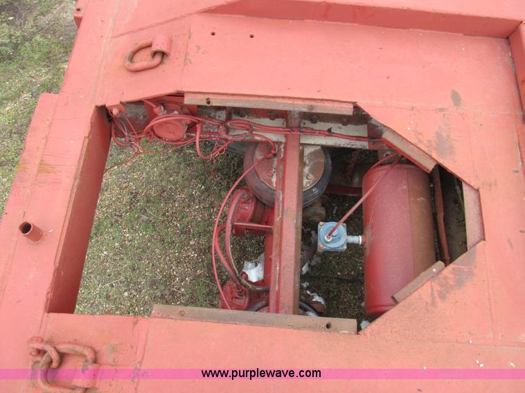 image for item E5921 1976 Trailbec FB600-DE detatch triple axle low boy trailer