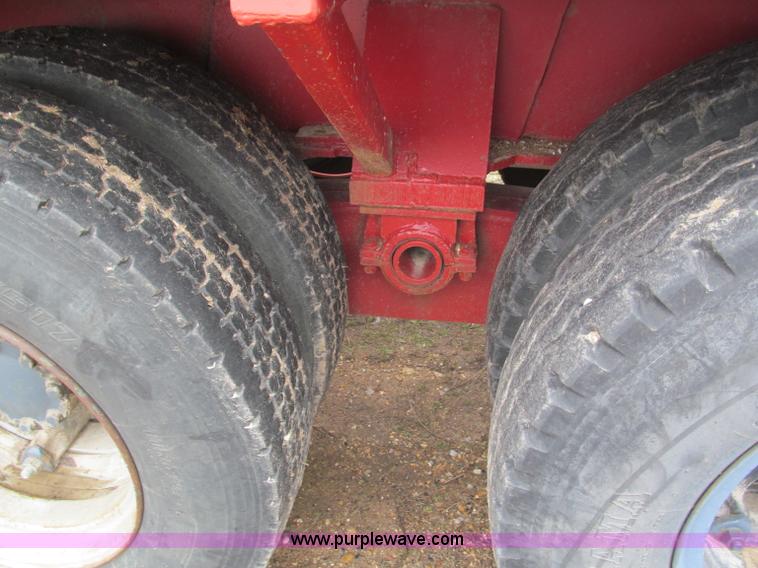 image for item E5921 1976 Trailbec FB600-DE detatch triple axle low boy trailer