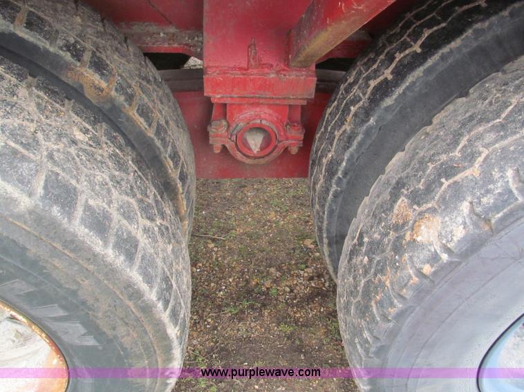 image for item E5921 1976 Trailbec FB600-DE detatch triple axle low boy trailer