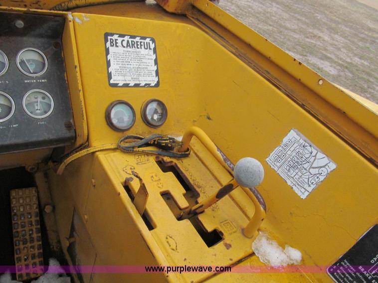 image for item E5923 1973 John Deere 760A scraper