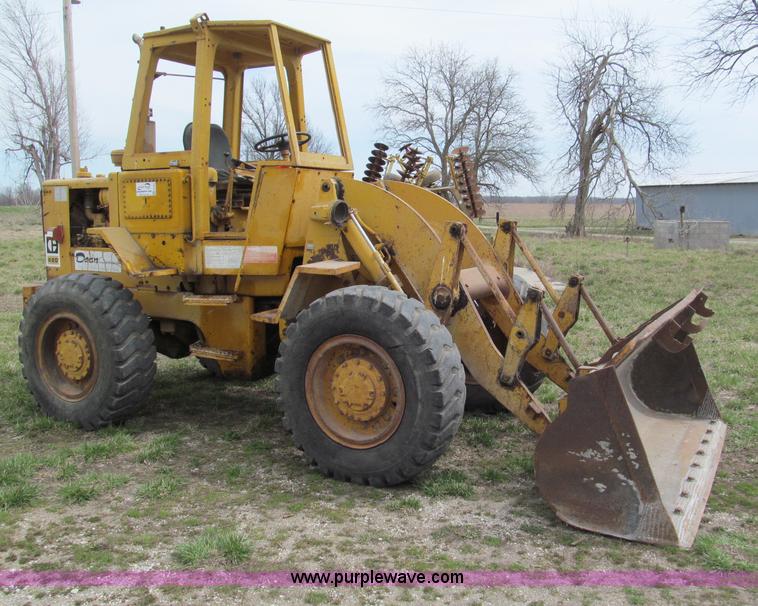image for item E5963 1973 Caterpillar 920 wheel loader