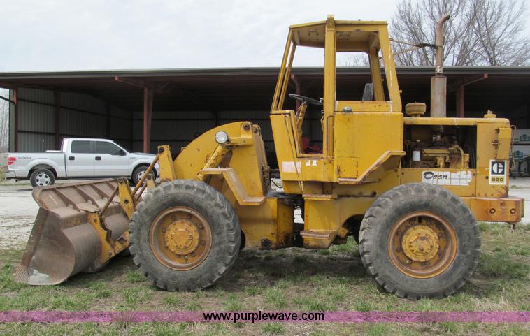 image for item E5963 1973 Caterpillar 920 wheel loader