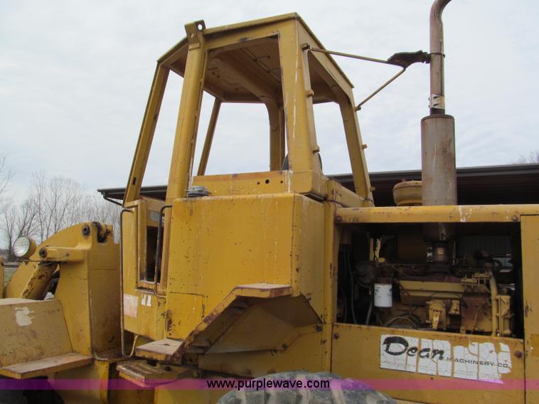 image for item E5963 1973 Caterpillar 920 wheel loader
