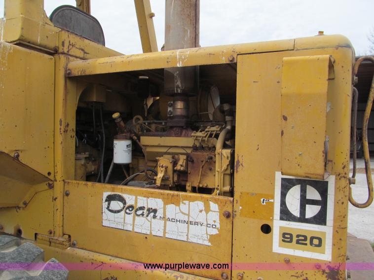 image for item E5963 1973 Caterpillar 920 wheel loader