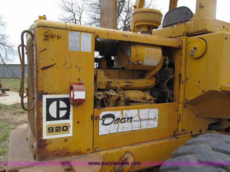 image for item E5963 1973 Caterpillar 920 wheel loader