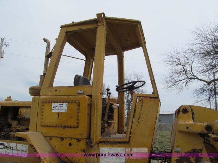 image for item E5963 1973 Caterpillar 920 wheel loader