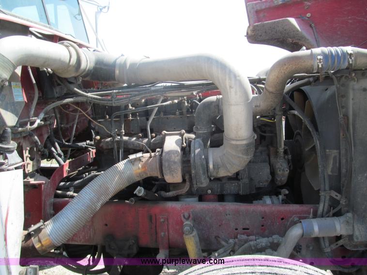 image for item E5967 1999 Freightliner Classic XL semi truck