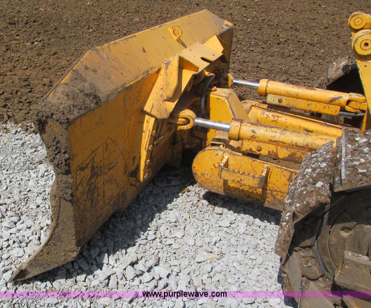 image for item E5969 Dressta TD-9M dozer