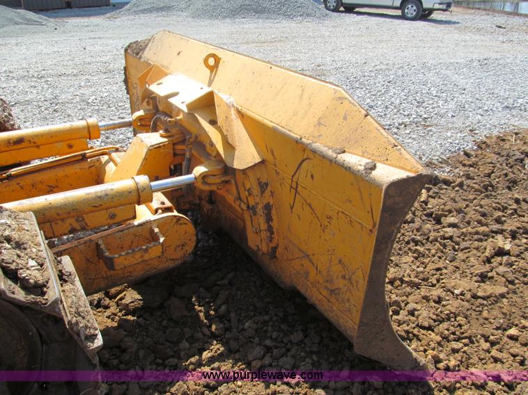 image for item E5969 Dressta TD-9M dozer