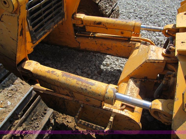 image for item E5969 Dressta TD-9M dozer