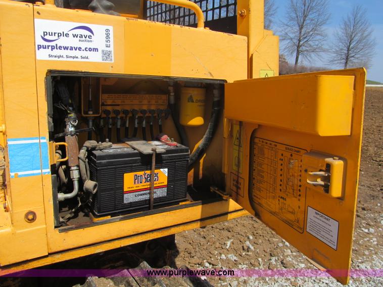 image for item E5969 Dressta TD-9M dozer