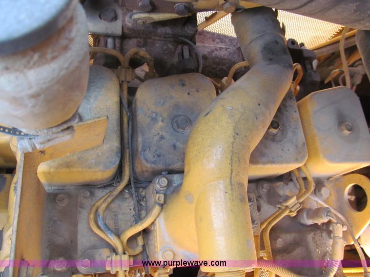 image for item E5969 Dressta TD-9M dozer