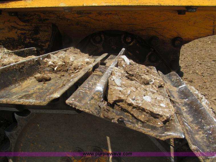 image for item E5969 Dressta TD-9M dozer