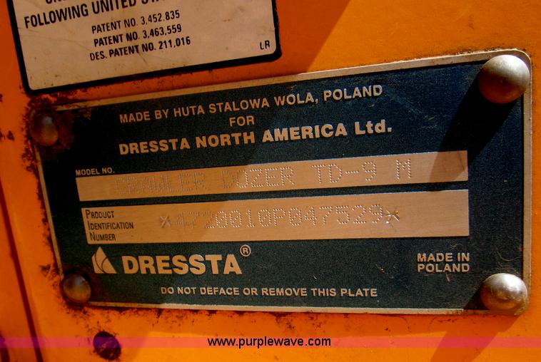 image for item E5969 Dressta TD-9M dozer