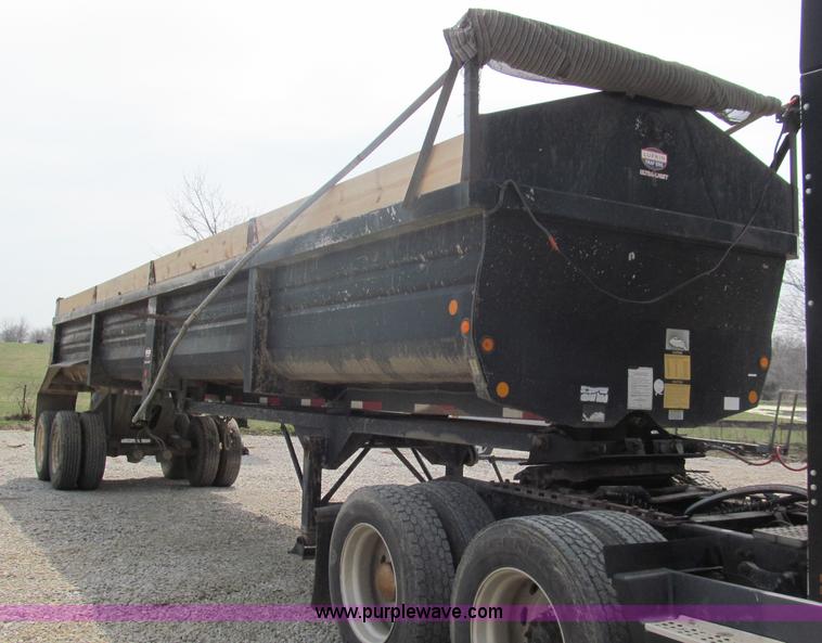 image for item E5970 2000 Lufkin 38' end dump trailer