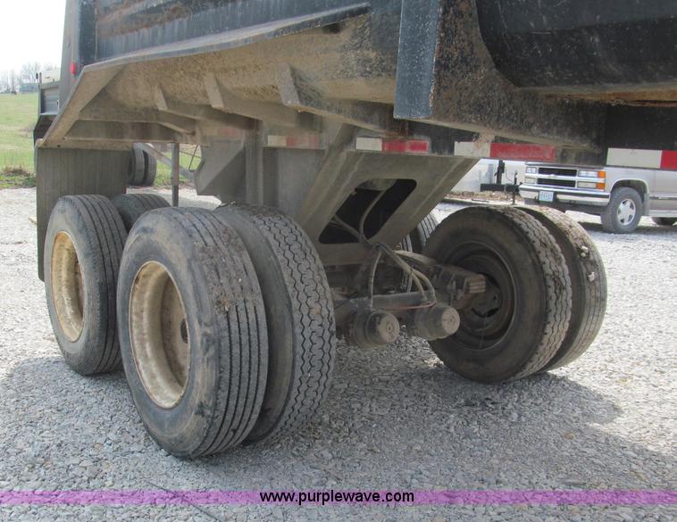 image for item E5970 2000 Lufkin 38' end dump trailer