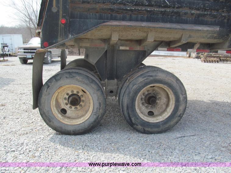 image for item E5970 2000 Lufkin 38' end dump trailer
