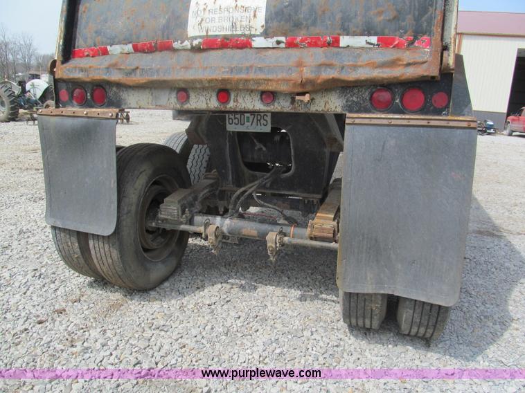 image for item E5970 2000 Lufkin 38' end dump trailer