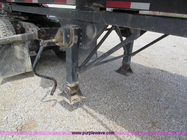 image for item E5970 2000 Lufkin 38' end dump trailer