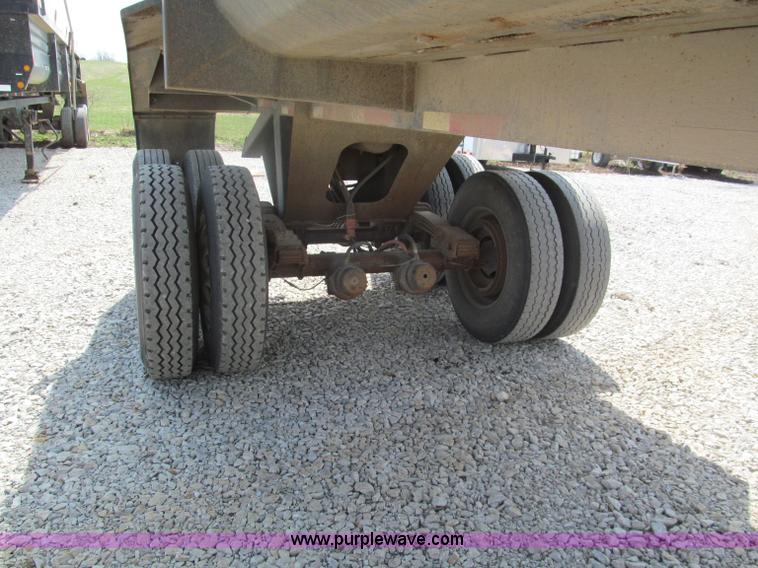 image for item E5971 2000 Lufkin 38' end dump trailer