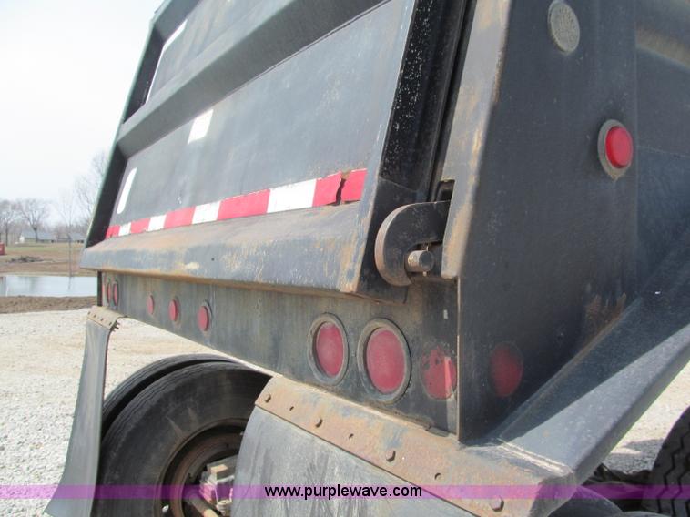image for item E5971 2000 Lufkin 38' end dump trailer