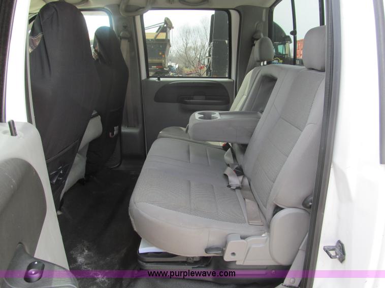 image for item E5972 2006 Ford F250 Super Duty XLT Crew Cab pickup truck