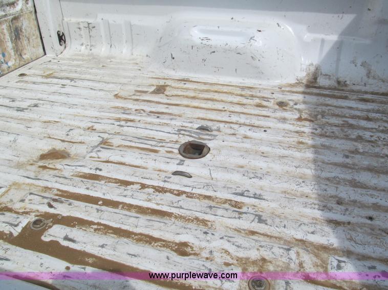 image for item E5972 2006 Ford F250 Super Duty XLT Crew Cab pickup truck