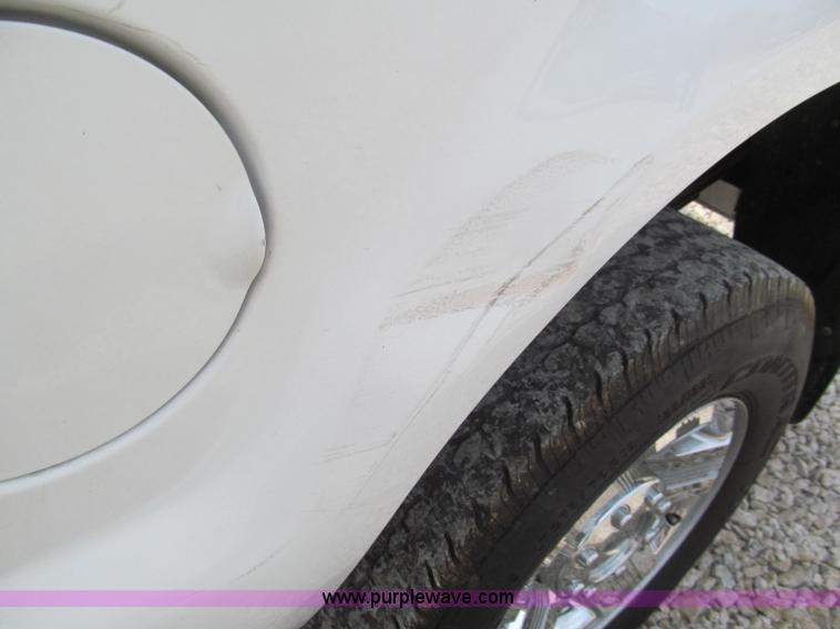 image for item E5972 2006 Ford F250 Super Duty XLT Crew Cab pickup truck