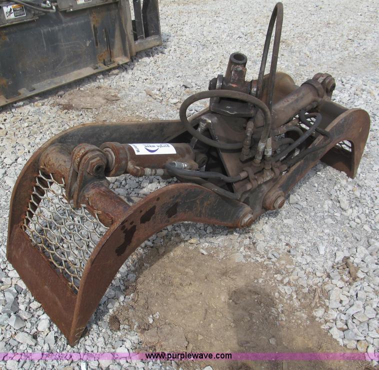 image for item E5978 Prentice P-33 grapple bucket