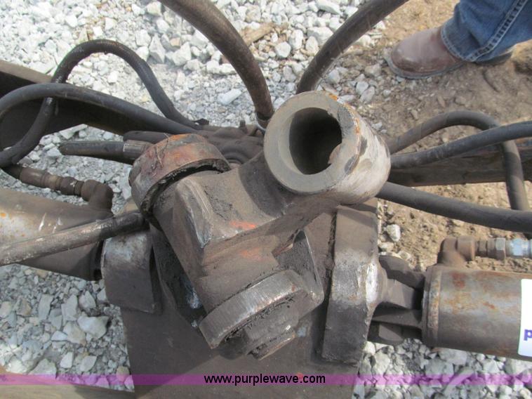 image for item E5978 Prentice P-33 grapple bucket