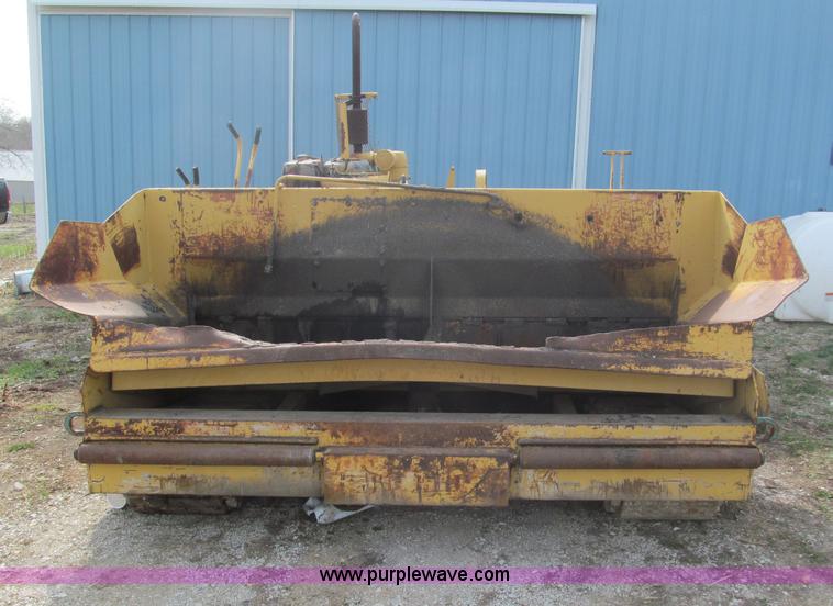 image for item E5980 2004 Caterpillar AP200 track paver