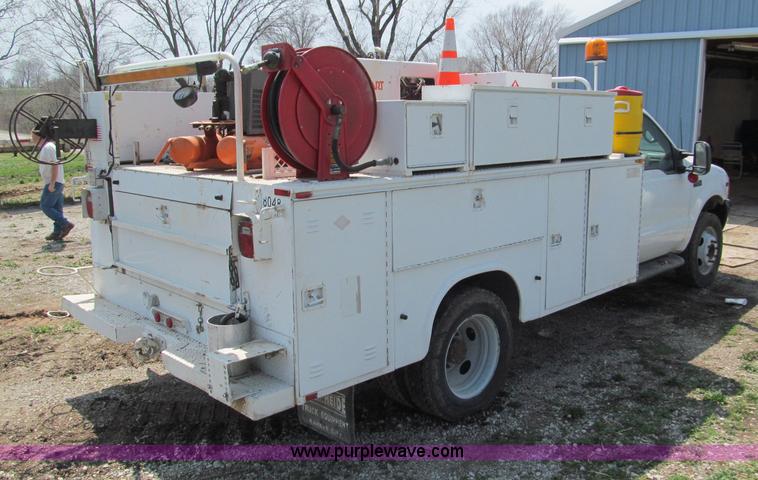 image for item E5981 2000 Ford F550 Super Duty service truck
