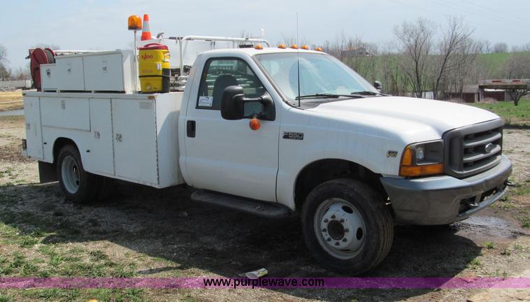 image for item E5981 2000 Ford F550 Super Duty service truck