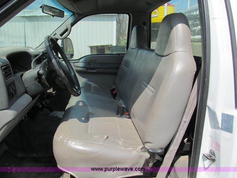 image for item E5981 2000 Ford F550 Super Duty service truck