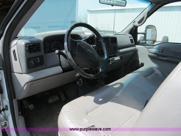 image for item E5981 2000 Ford F550 Super Duty service truck