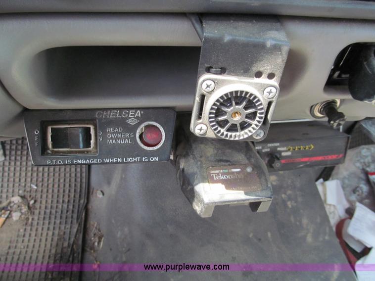 image for item E5981 2000 Ford F550 Super Duty service truck