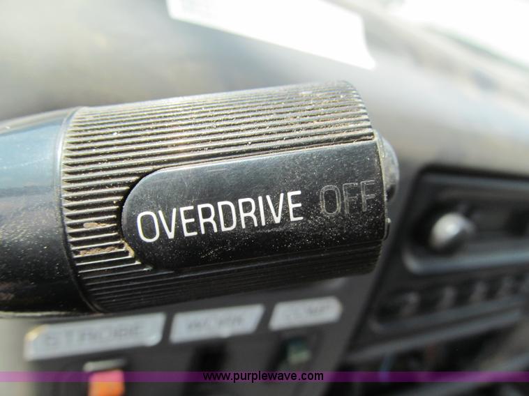 image for item E5981 2000 Ford F550 Super Duty service truck